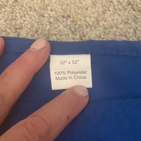 Five-not four tablecloths 52"x52" red, gold, green & now blue! Harry Potter - Picture 7 of 9